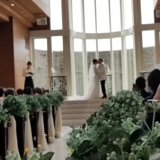 異空間な挙式会場。