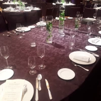 横長のテーブルが新鮮でした。