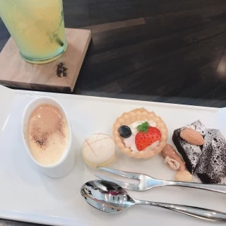 デザート
実際にでるデザートらしいです。