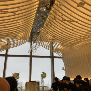 挙式会場の天井
