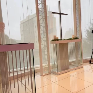 白を貴重としたチャペル