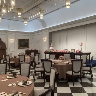 オシャレで広い会場でした。