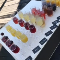 テラスにウェルカムドリンク