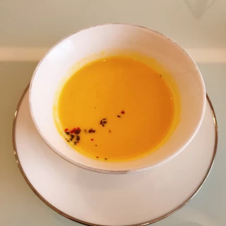 にんじんとコーンのスープ