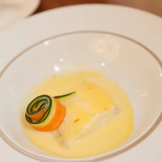お魚も入れたかったので、鯛をオシャレに料理していただきました