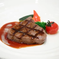 メイン　国産牛フィレ肉のグリエ