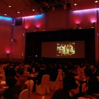 ステージ上でのサプライズ映像。