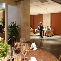 会場中央付近
