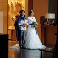 新郎新婦再入場、エントランスより
