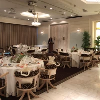 会場