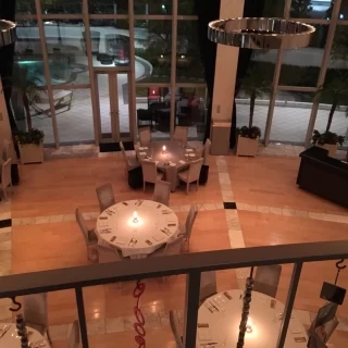 披露宴会場を2階から見たところです。