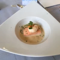 試食で食べた魚料理です。