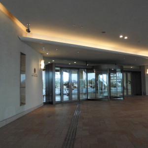 ホテルの正面玄関|544926さんのザ・セレクトンプレミア 神戸三田ホテル （旧：三田ホテル）の写真(952242)