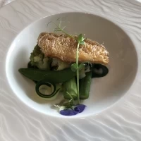 魚のメインです、サクサクしてて美味しい