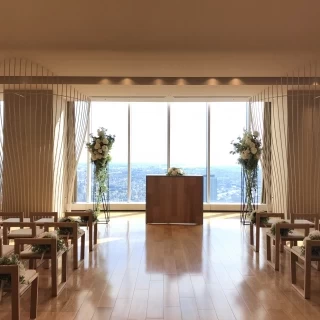 42階からの絶景が望めます。
