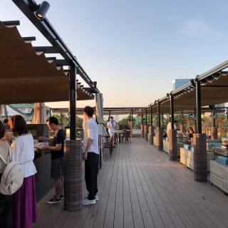 屋外チャペルに行くまでも通常でBBQ出来たりする