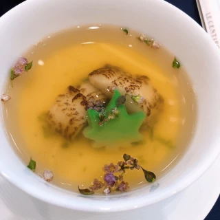 スープだがひと工夫されており楽しめる