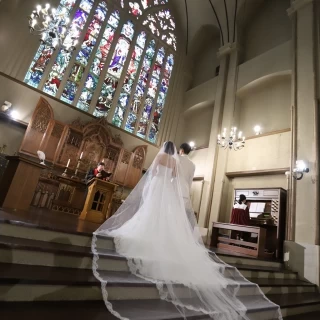 ロングベールが映えます。