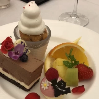 新婦モチーフのデザート。可愛くておいしかった。