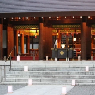 夕方に挙式だったので灯籠とかがり火
