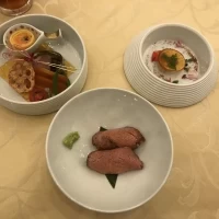 ローストビーフ含む三段宝玉