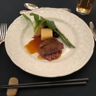 メインのお肉料理。