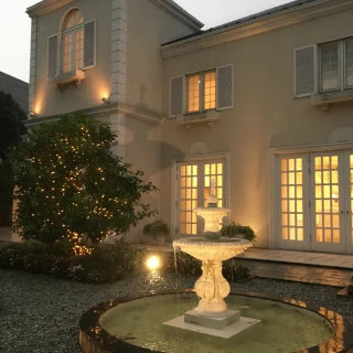 披露宴会場（フランス館外観）
