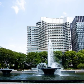 皇居の目の前にあります