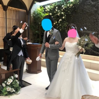 フラワーシャワー
持ち込みは造花のみです。