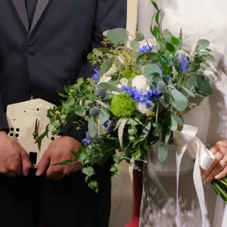 新婦の好み通りのブーケ。大きさも丁度良く重みも丁度良い