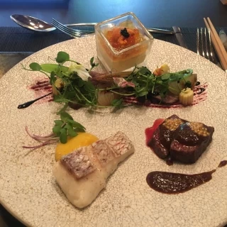 試食のハーフコースの写真