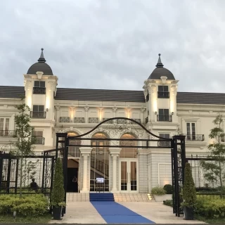 森のチャペルと会場は別の建物