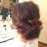 本番前のヘアメイク決め