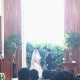 自然光が差し込むチャペル