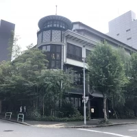 雰囲気抜群の外観
