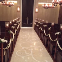 お洒落な外観の結婚式場