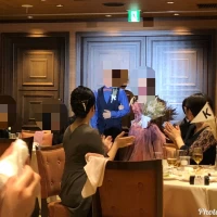 お色直し入場