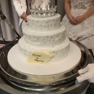 ウェディングケーキ