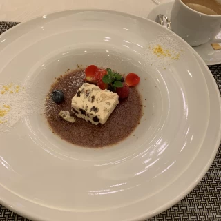 美味しいお料理です。目でも楽しめました。