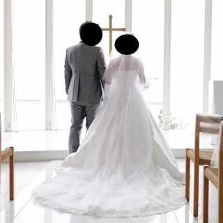 曇りでしたが、自然光が入っていました。