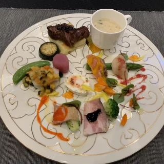 お料理は普通でした。