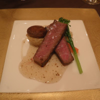 お肉料理が2種類も出ました。豪勢でした。