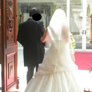 安定のホテル挙式 挙式会場はとても天井が高い独立型のチャペルで雰囲気がよかった 口コミ 評判 ストリングス ウエディングヒルズ 旧 サー ウィンストン 名古屋 ウェディングヒルズ ウエディングパーク