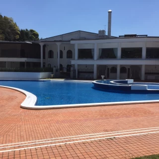 とても大きなプール