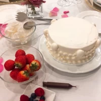 各卓でケーキを作るという演出でした