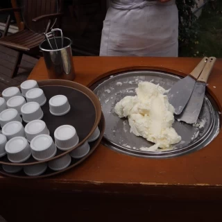 デザートビュッフェのジェラート