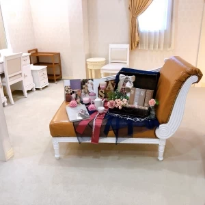 お姫様部屋の雰囲気を感じさせる白を基調とした部屋。（約8畳）|546953さんのアルカディアSAGA（営業終了）の写真(892413)