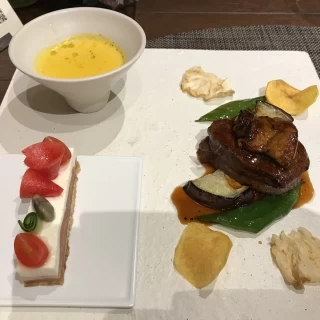 特に前菜が美味しかったです。