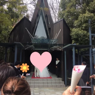 教会から出てきたところ！
緑がキレイ！