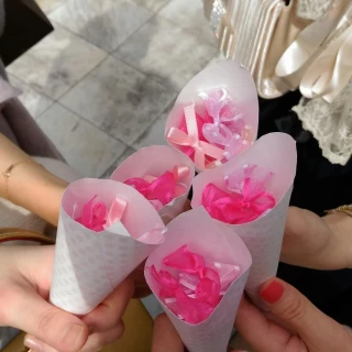 フラワーシャワーではなくリボンでした！